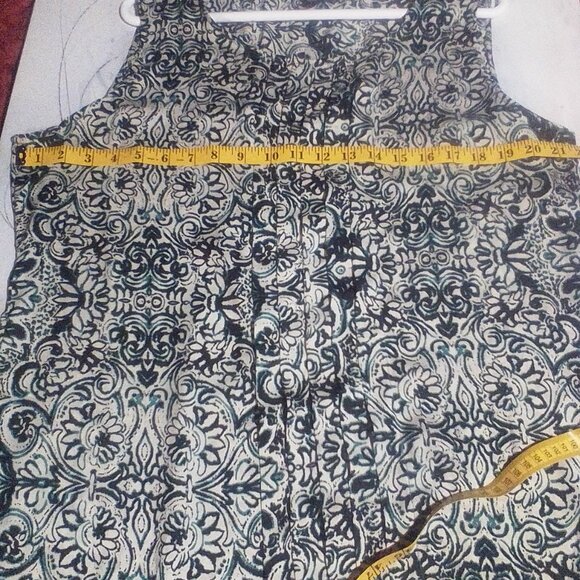 Blouse by Daisy Fuentes - Picture 3 of 6